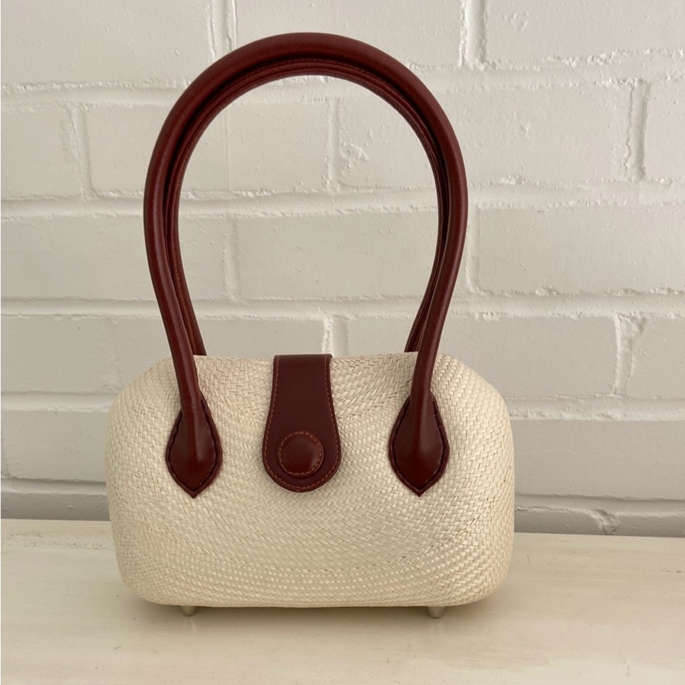 Le Sac Classic Simple Style Cream and Brown Hard Shell Beach Pool Party Satchel